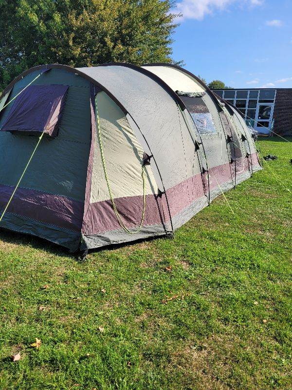 Gelert Horizon 8 tent with porch