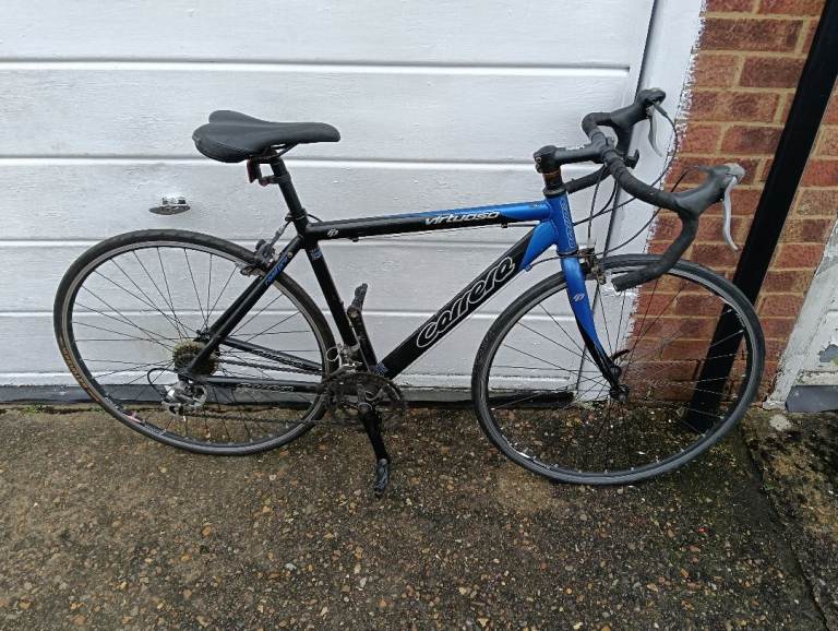 Carrera virtuoso road bike,, cheap reliable bike 