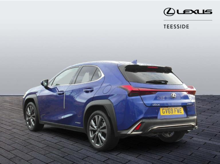 2019 Lexus UX 2.0 250h F Sport (Premium Plus) SUV 5dr Petrol Hybrid E-CVT Euro 6 (s/s) (1 ESTATE ...