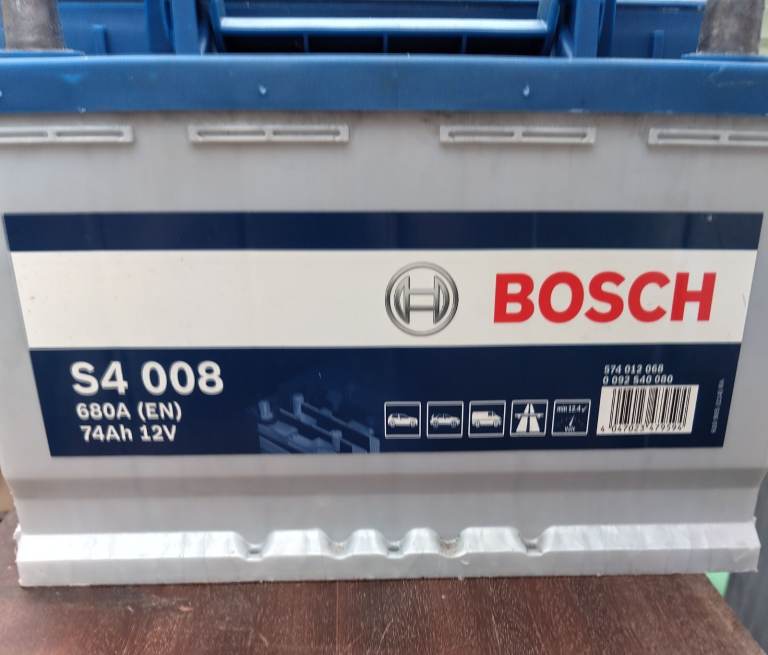 Bosch S4 008 Car Battery 74Ah 12V – Good Condition