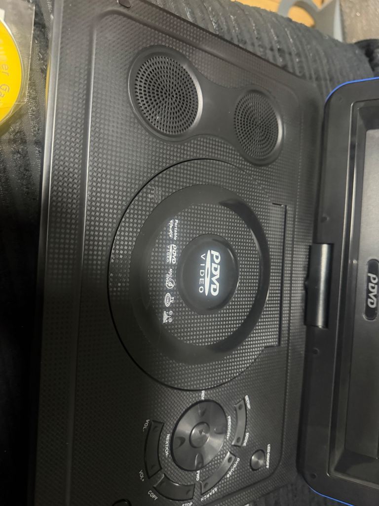 Portable dvd player 