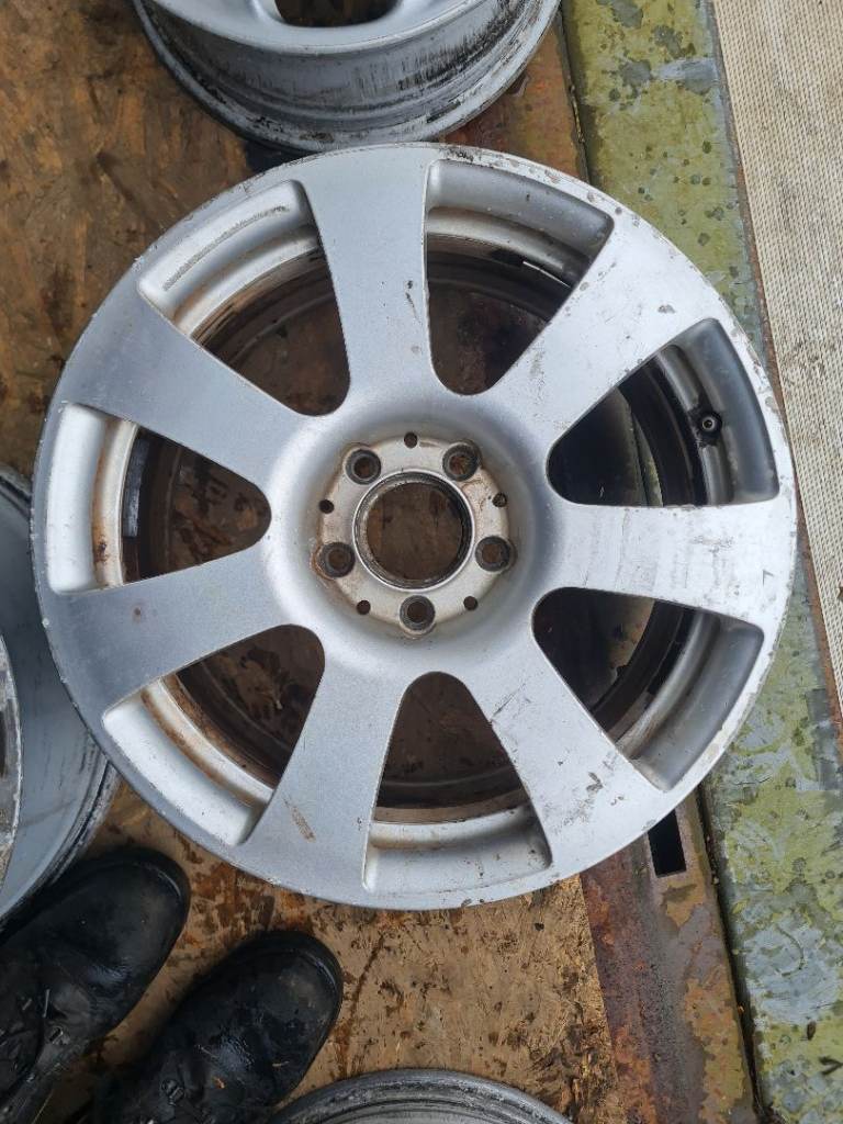 Single 17" Genuine Mercedes S-Class Alloy Wheel - W221 (5x112)