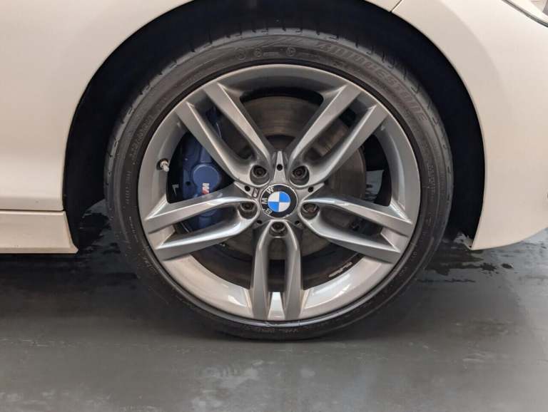 2016 BMW 1 Series 120d xDrive M Sport 5dr [Nav] Step Auto HATCHBACK DIESEL Automatic