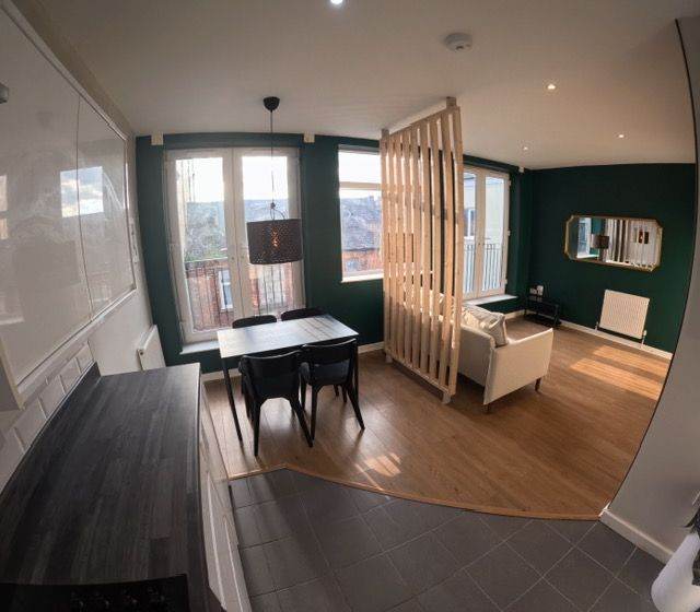 BEAUTIFUL APARTMENT AVAILABLE NOW IN DERBY CITY CENTRE LARGE ONE BEDROOM  