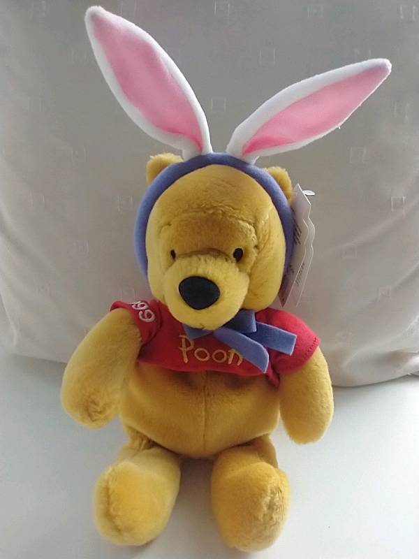 Disney  rabbit Easter 11” Pooh beanie 