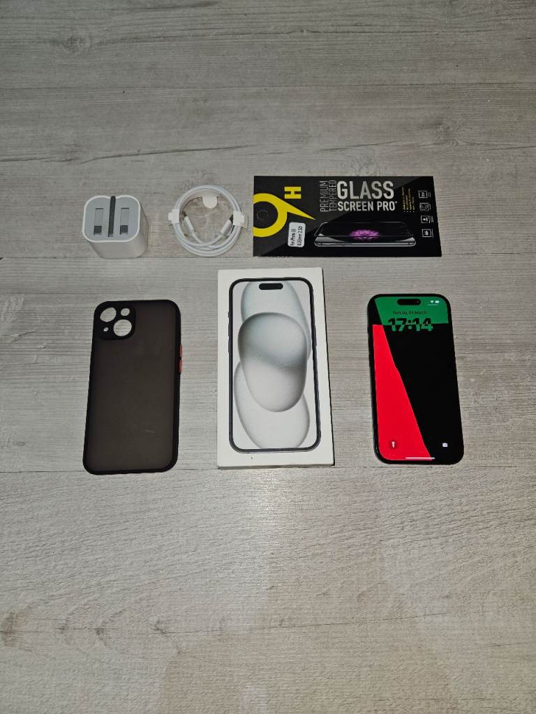 Iphone 15 5G Bundle 88% Batt 128GB Unlocked Black Warranty I Phone