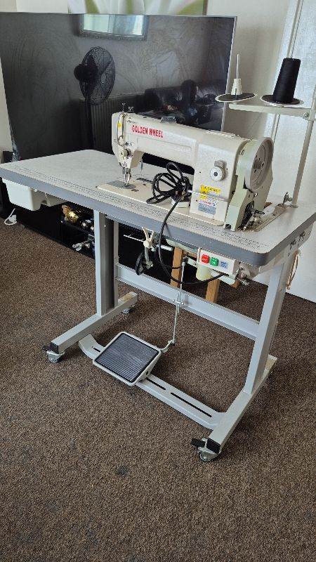 Industrial sewing machine