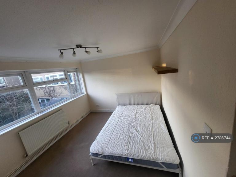 image for 1 bedroom in Ramsons Avenue, Conniburrow, Milton Keynes, MK14 (#2708744)