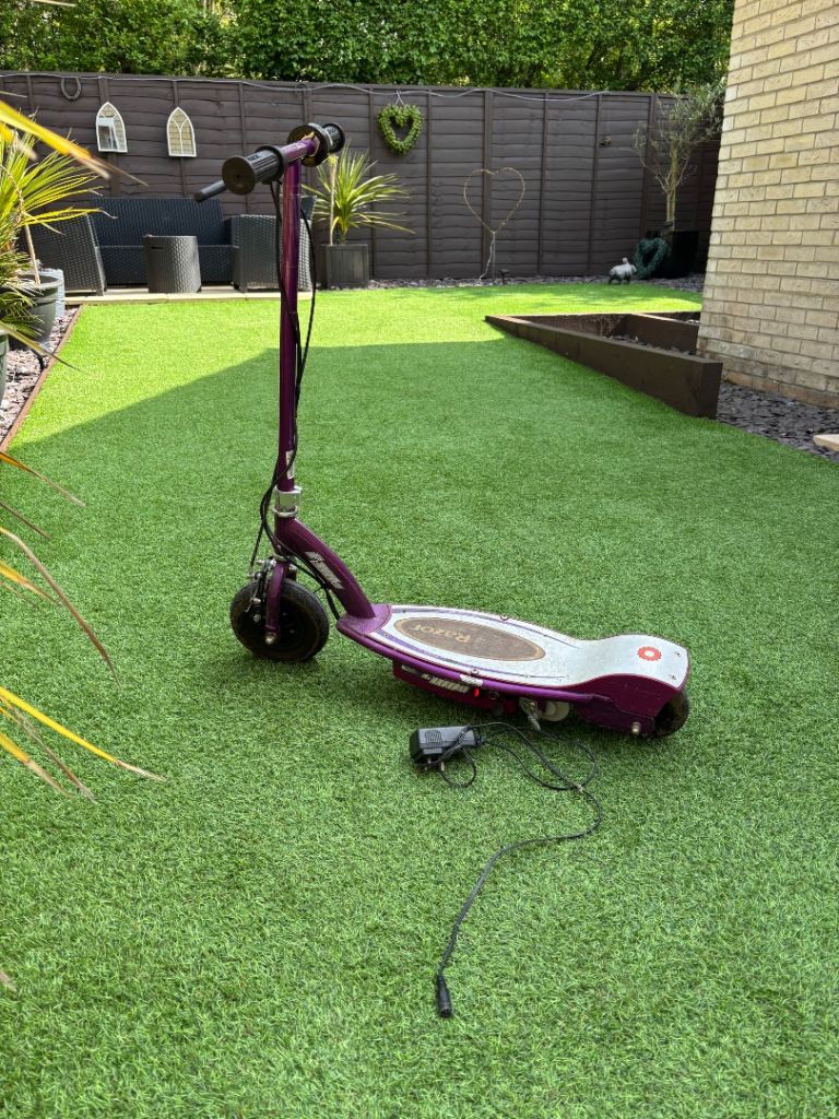 Razor electric scooter 