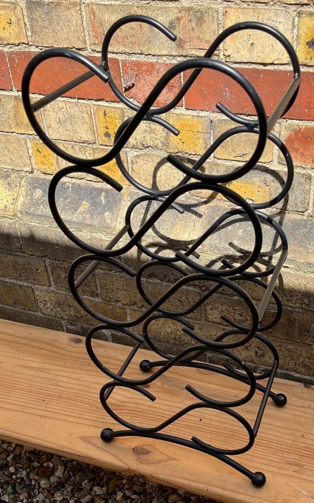 Black Metal Wine Rack – Holds 10 Bottles, Good Condition