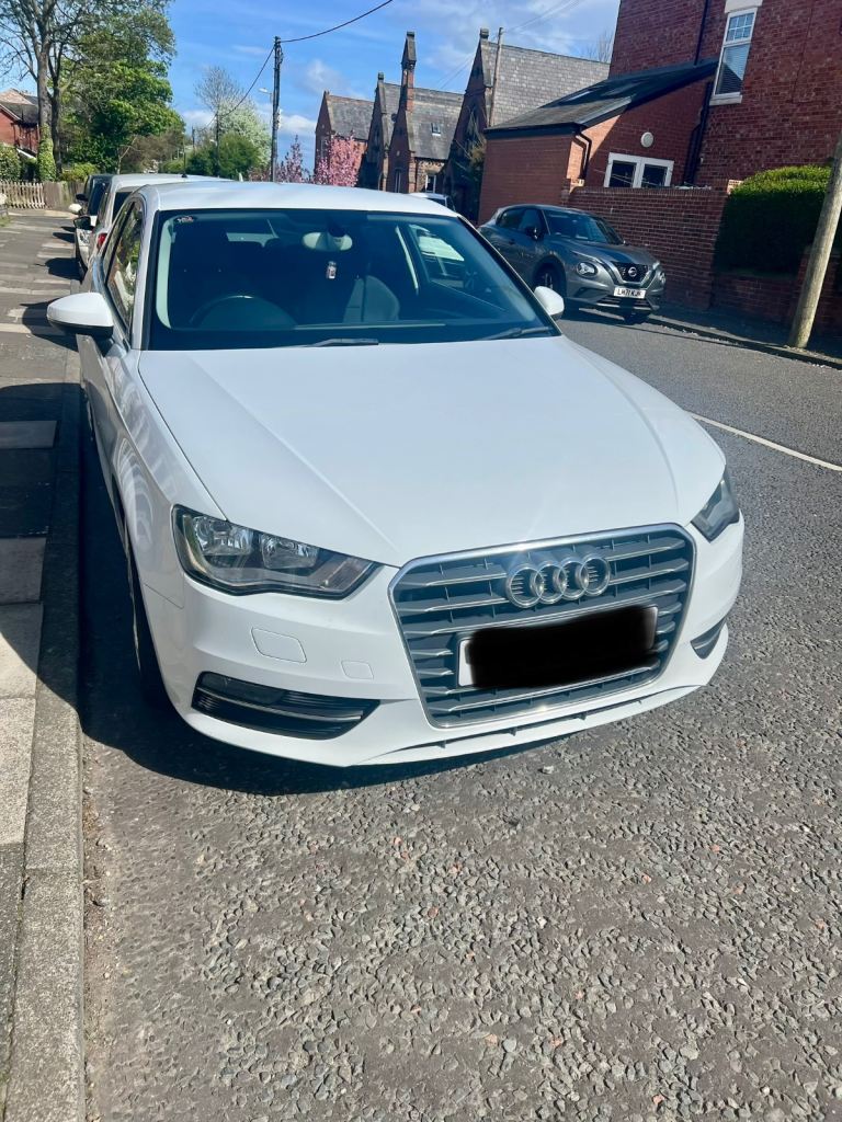 Audi, A3, Hatchback, 2014, Manual, 1598 (cc), 3 doors