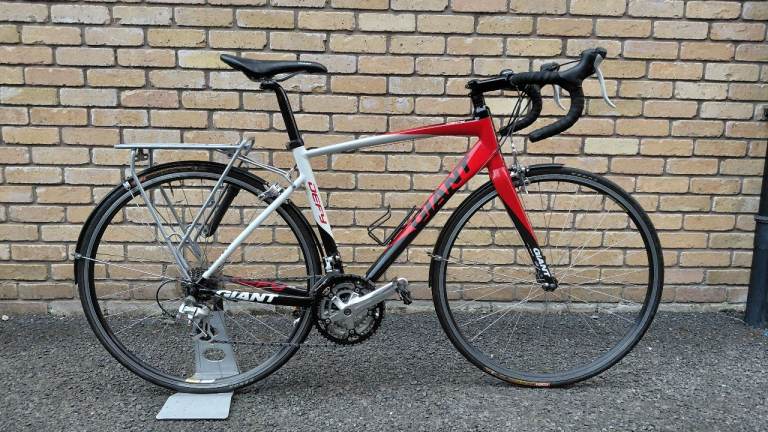 SIZE 50 GIANT DEFY WITH CARBON FORK