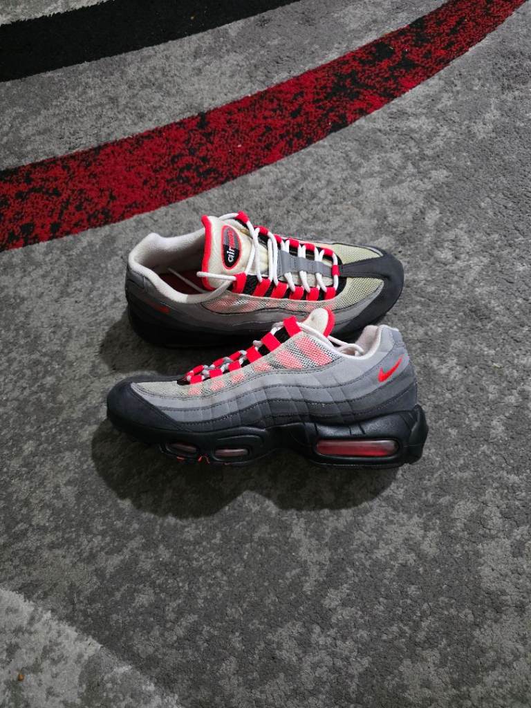 Nike Air Max 95 OG Solar Red uk 7