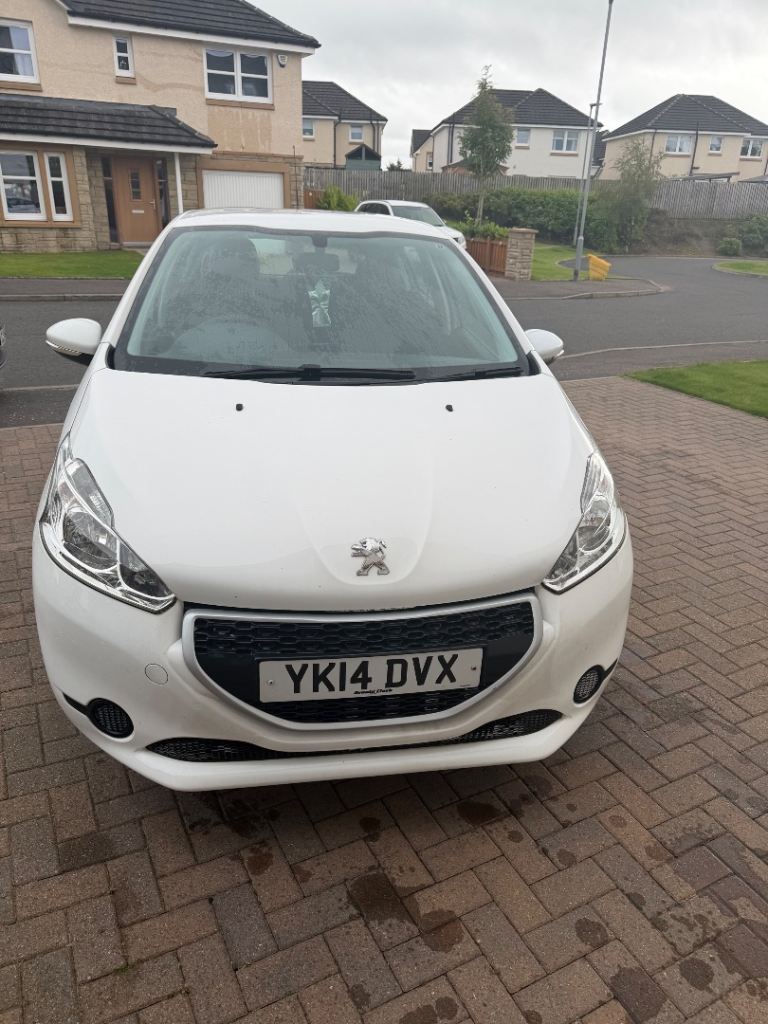 Peugeot, 208, Hatchback, 2014, Manual, 999 (cc), 5 doors