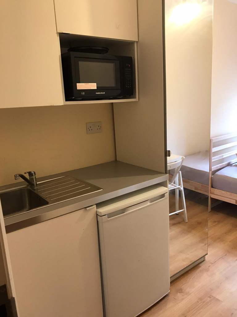 Single room to let 5 mins walk to Willesden green tube zone 2