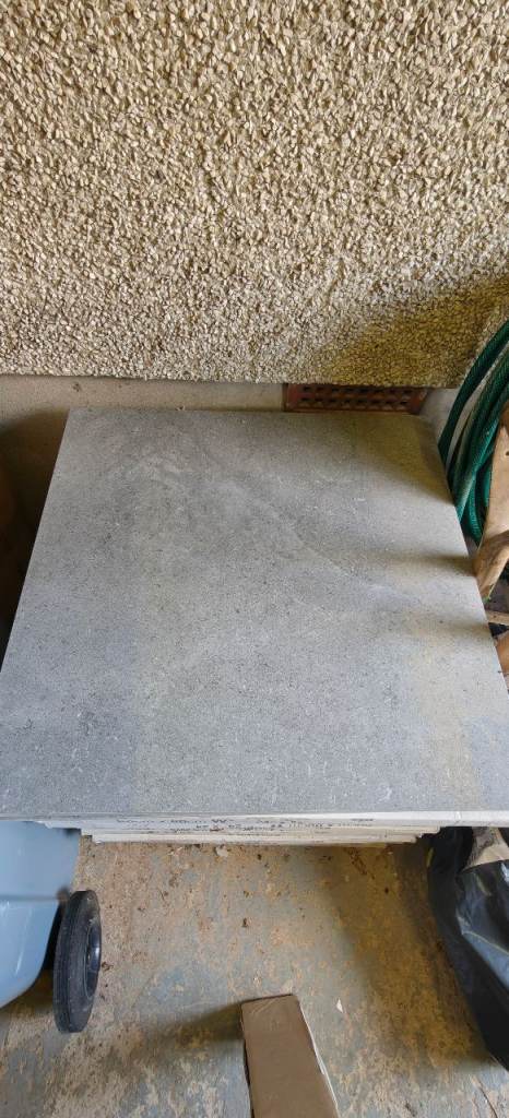 Porcelain tiles - 10 boxes of 3