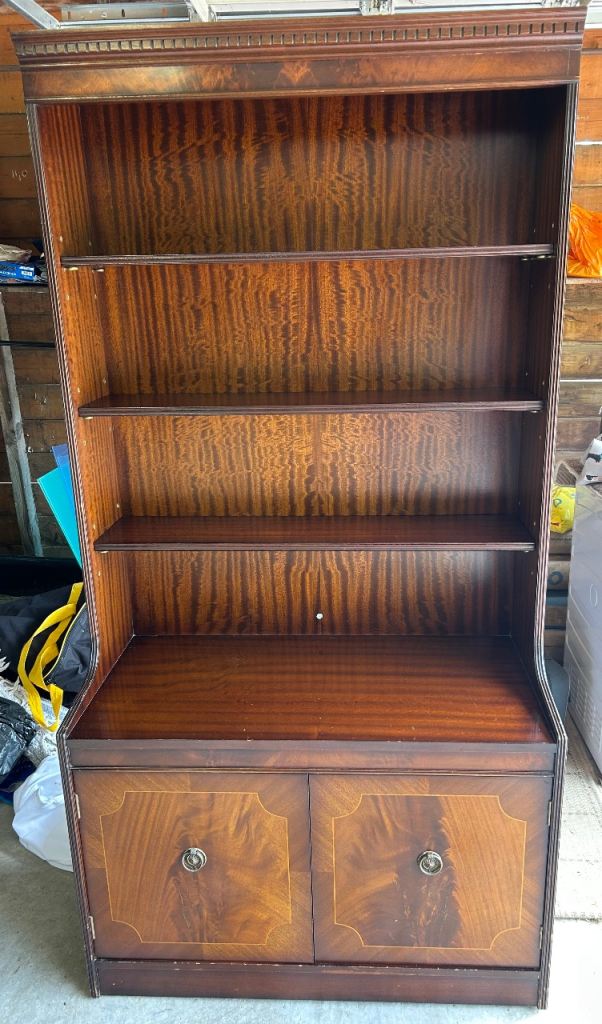 Free! Dresser