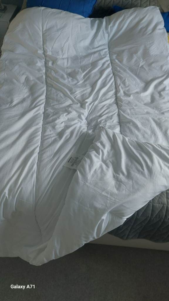 Single duvet    -   slumberland  
