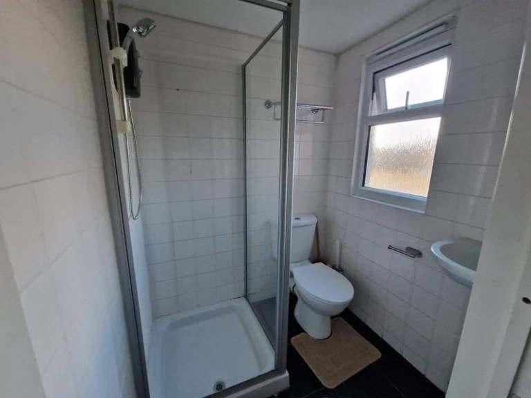    🏚️🌞 BRIGHT ROOM IN SEVEN SISTERS  🏚️ AVAILABLE