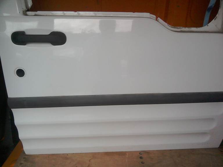 Ford transit connect driver's door 2011 frozen White