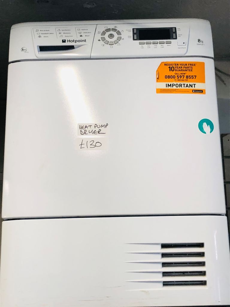 🚚 hotpoint 8KG load heat pump dryer can deliver £130