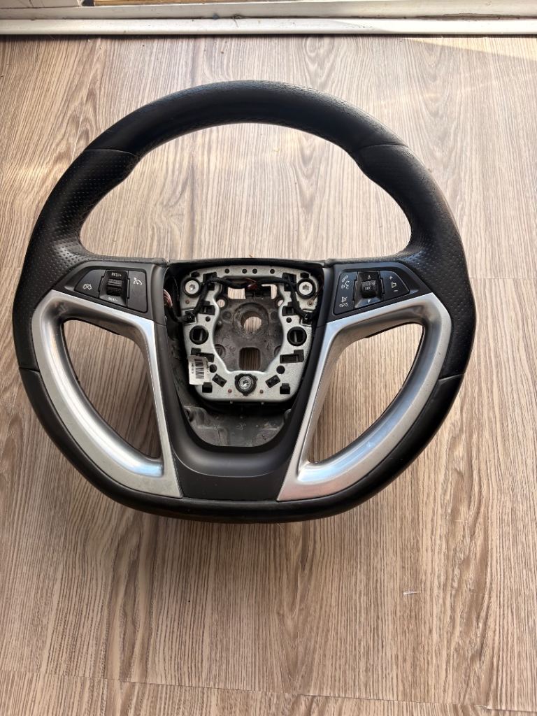 Vauxhall insignia vx line steering wheel 