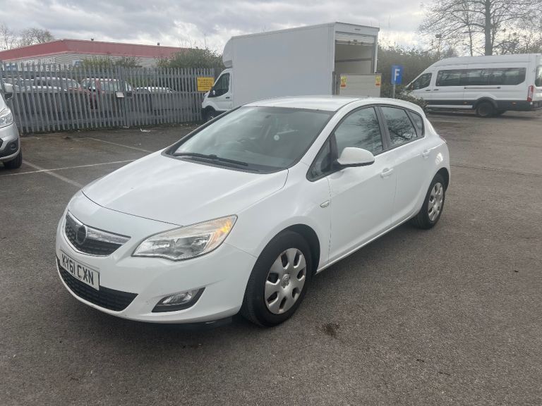 Vauxhall, ASTRA, Hatchback, 2011, Manual, 1248 (cc), 5 doors