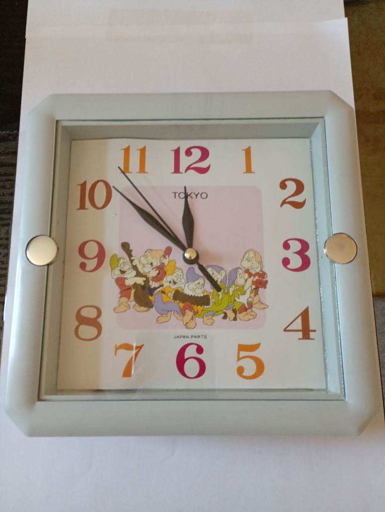 Nursery / Kids Quartz Wall Clock