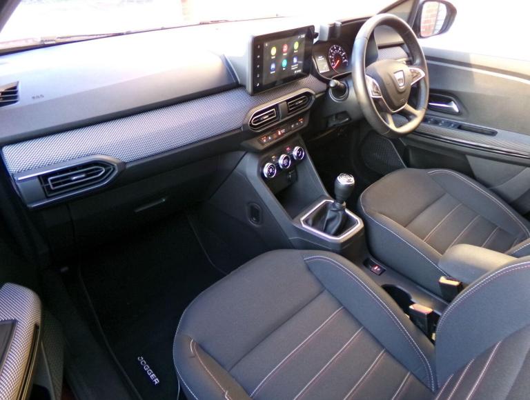  Dacia Jogger Extreme SE TCe 110 4x2 Petrol Manual