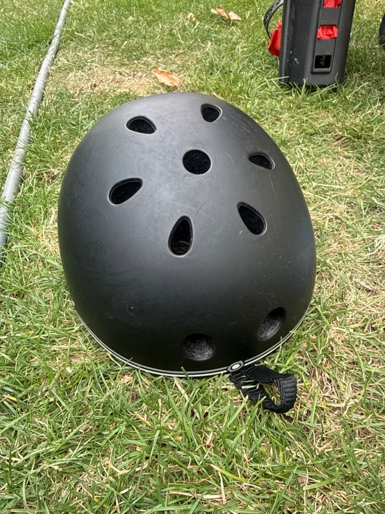 Black Bike/Skate Helmet – Good Condition, Adjustable Strap