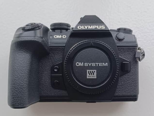 Olympus OM-D E-M1 Mark II Camera with HLD-9 Grip , £395.00 for Sale
