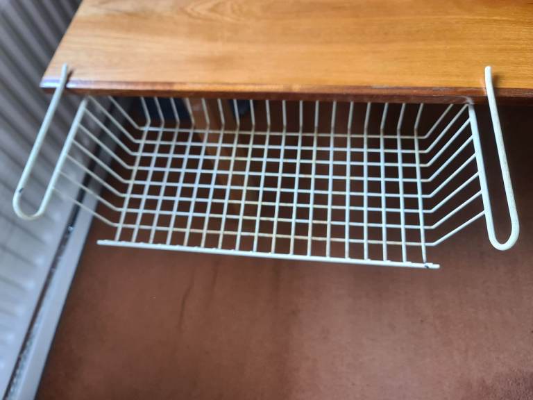 Under Shelf Storage Basket – White Metal Wire, Good Condition