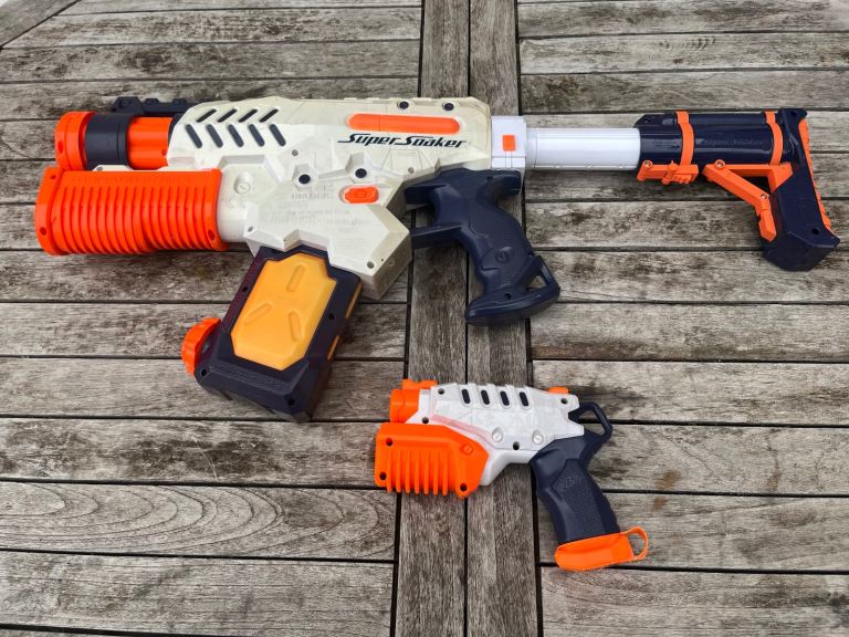 Nerf gun super soaker spiral blaster water gun and water pistol