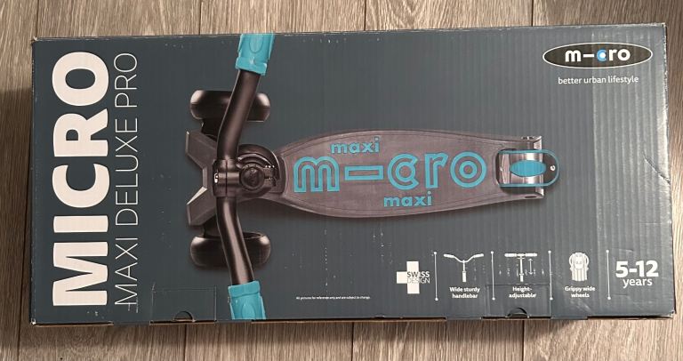 Micro Maxi Deluxe Pro Scooter