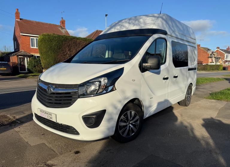 Vauxhall Vivaro - 2 berth - 4 belts - 2018 - Campervan for sale