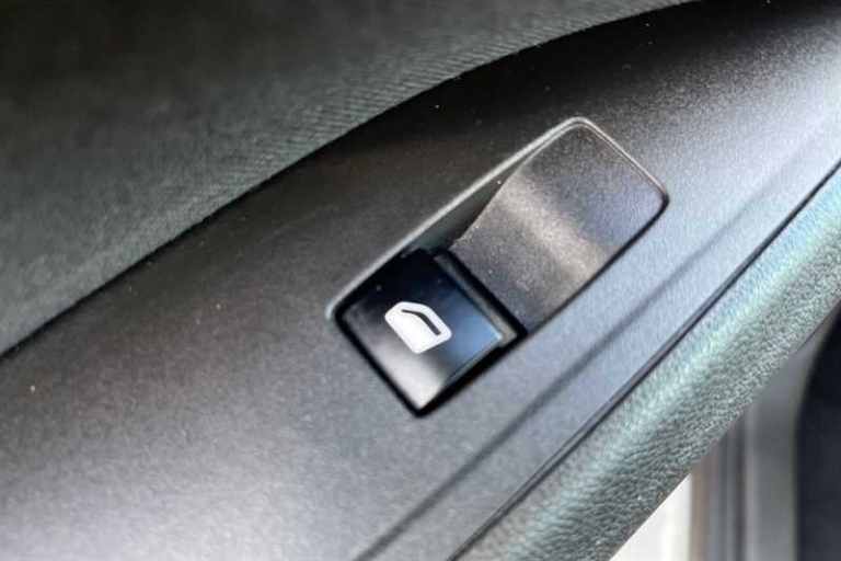 2022 Vauxhall Crossland 1.2 Turbo SE Edition 5dr HATCHBACK PETROL Manual