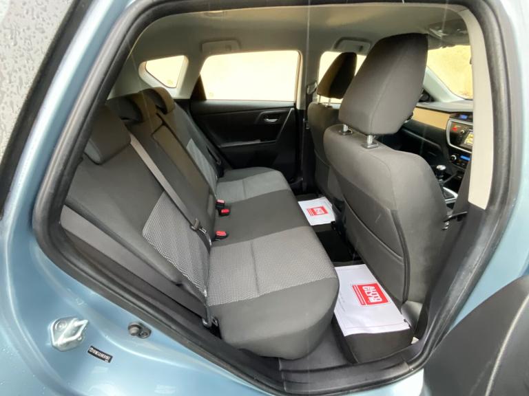2013 Toyota Auris 1.6 V-Matic Icon 5dr HATCHBACK Petrol Manual