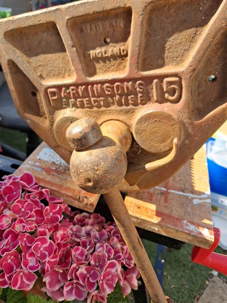 Carpenters Vice.  Vintage 