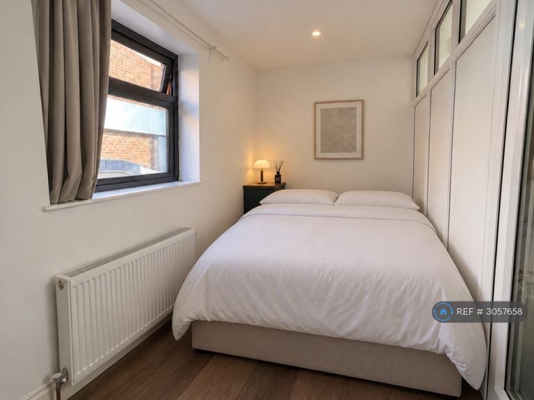 1 bedroom in Mitcham Lane, London, SW16 (#3057658)
