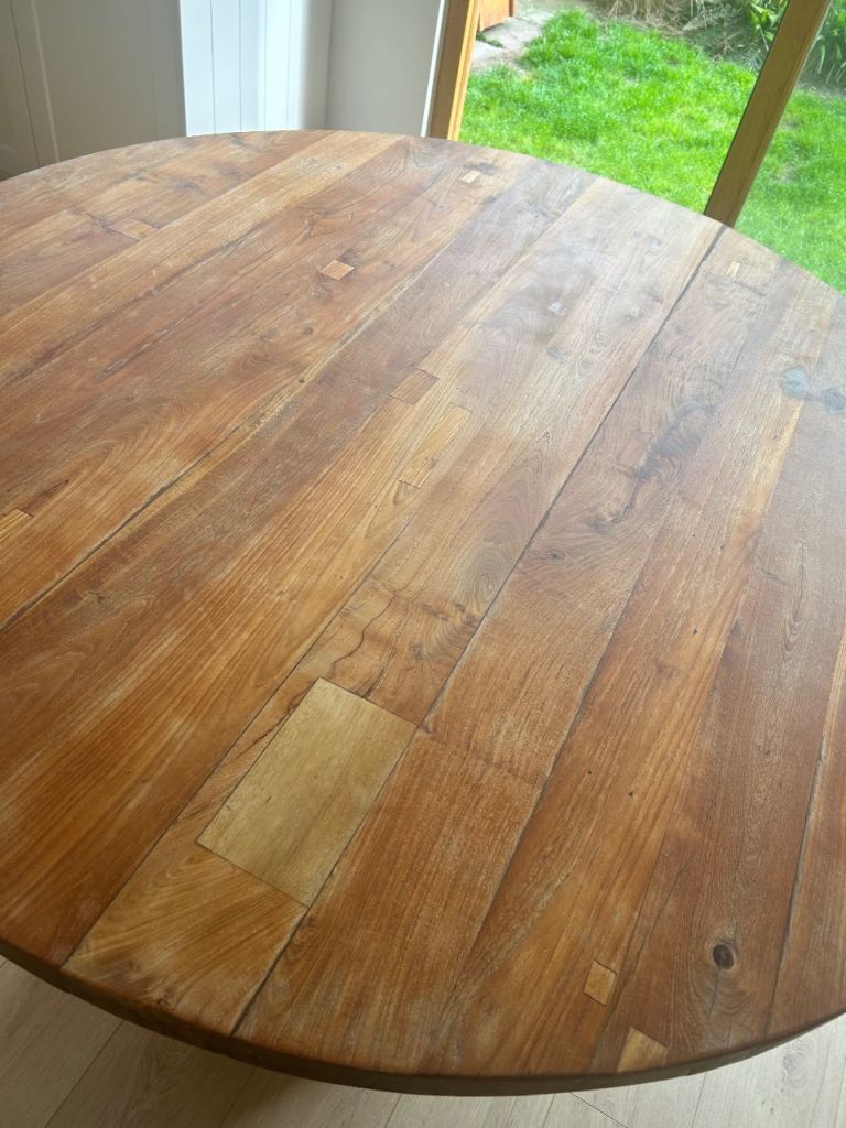 Raft London Megan Dining table 