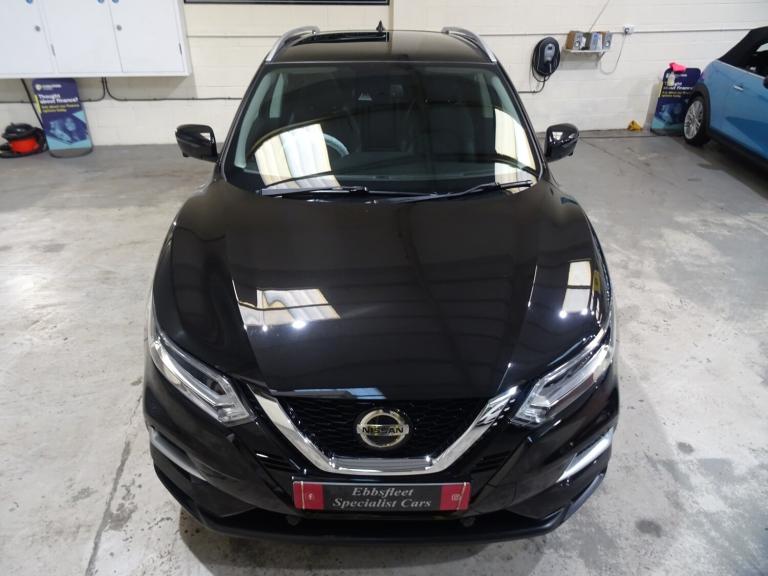 2019 Nissan Qashqai 1.3 DiG-T Tekna 5dr **LOW MILEAGE*ONLY 37000 MILES FROM NEW** HATCHBACK Petro...