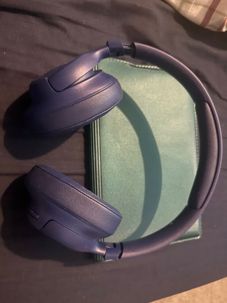 JBL Headphones - Blue, Good Condition