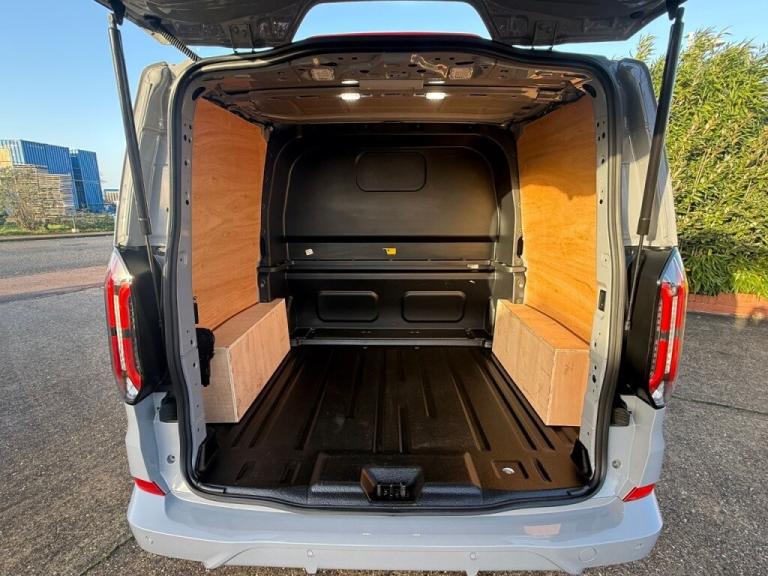  Ford Transit Custom 2.5 PHEV 232ps L1 H1 Double Cab Van Sport Auto Hybrid