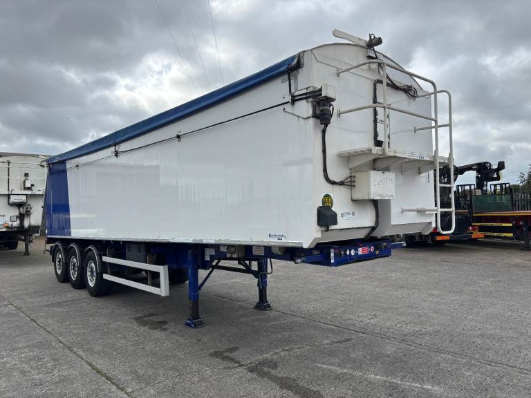2017 Fruehauf 70 yard bulk tipping trailer Rear lift auto cover Mot to