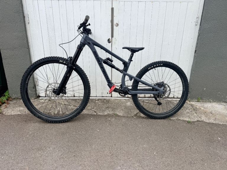 Nukeproof Mega 297 (2023, Bullet Grey)