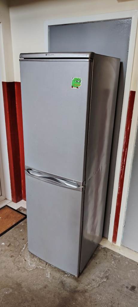 Hotpoint HBNF 5517 S – 50/50 Fridge Freezer – Silver – Fully Working