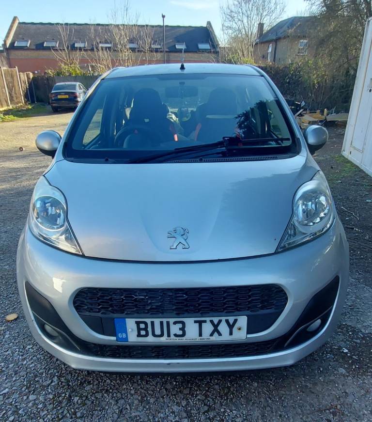 Peugeot, 107, Hatchback, 2013, Manual