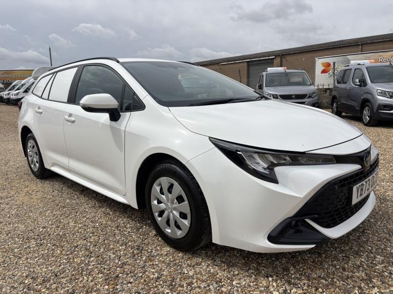 TOYOTA COROLLA 1.8 VVT-h IDEAL SECURITY / DOG VAN 2023