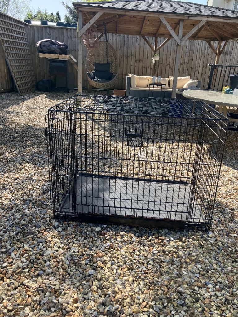 Dog crate - large