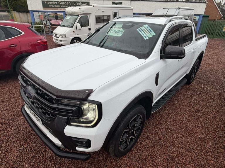 2023 Ford Ranger WILDTRACK - NEW SHAPE - LOOKS SUPER in WHITE + EXTRAS - NO VAT!
